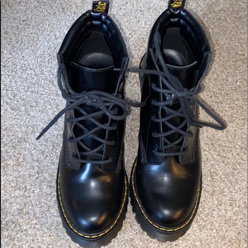 Dr martens. RARE :)